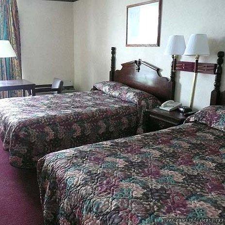 兰伯顿豪华汽车旅馆 客房 照片